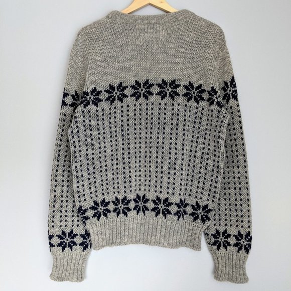 🇨🇦 Vintage Canknit Vancouver-Made Wool Sweater Made in Canada - Picture 2 of 7